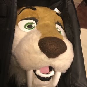 Meet your Posher, Devan